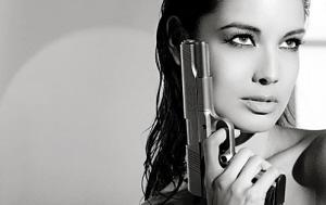 门德斯执导的第23集《007,昨日确定了邦女郎的扮演者法国女演员贝