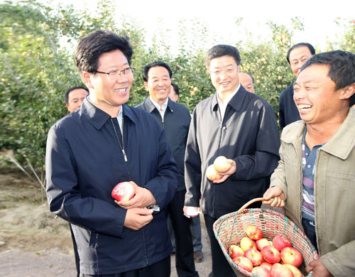 张春贤调研时强调:保护生态环境 实现旅游富民