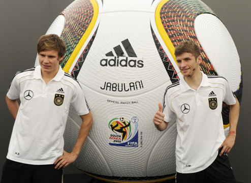 德国足球的象征：深入了解 2024 年欧洲杯官方球衣的设计灵感