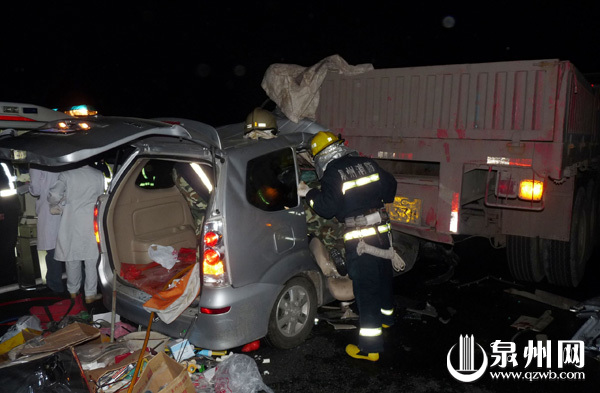 沈海高速泉州段车祸又夺3命月内两起事故10人致死