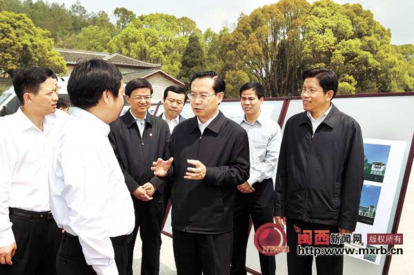 对上杭县古田镇小城镇综合改革建设提出要求.