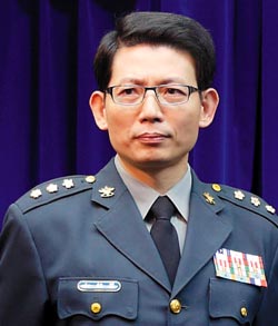 几乎不休假的军事发言人罗绍和,获得肯定,晋任少将.