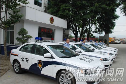 闽侯12辆新警车上岗改善基层巡逻出警条件