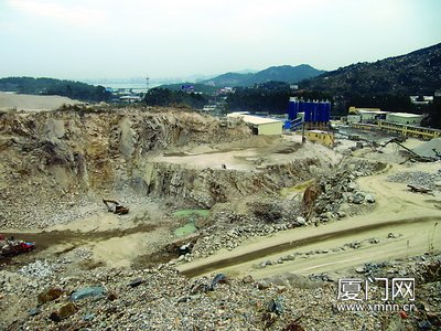 许多采石场距离城区越来越近 海沧最大采石场明年关闭