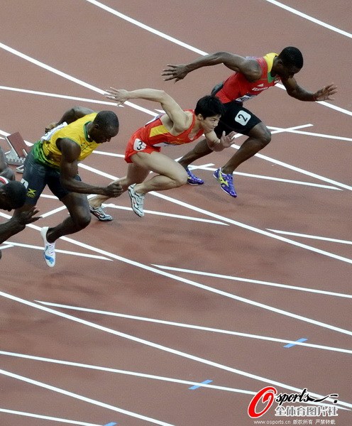 男子100米半决赛苏炳添起跑速度惊人  (496x600); 苏炳添同场竞技