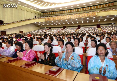 朝鲜表彰杰出妇女代表12人获金正恩奖状（图）