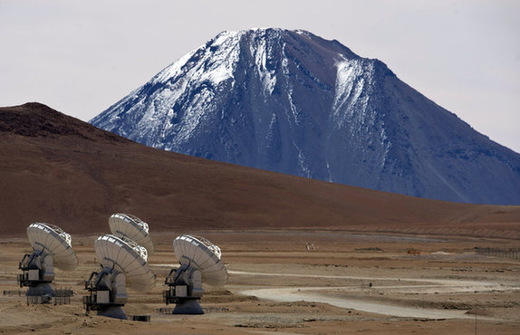 世界最强大射电望远镜正式亮相 接收深宇宙信号或可探寻外星人