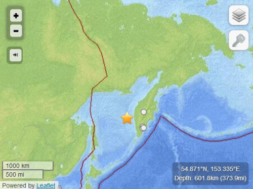 俄罗斯远东萨哈林地区在8.2级地震后发海啸预警