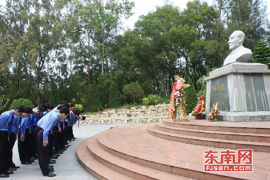 学习谷文昌精神践行党的群众路线