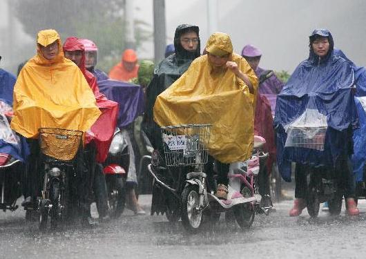 #（生态）（1）南方遭遇强降雨 中央气象台继续发布暴雨黄色预警