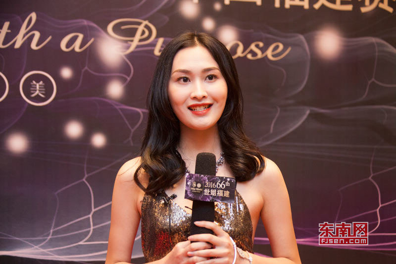 第64届世界小姐中国赛区总决赛冠军袁璐接受采访