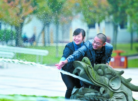 男友重病女子不顾反对坚守称你能走多久陪你多久